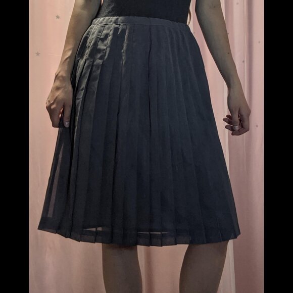 Kathy Ireland Grey A-Line Pleated Skirt - Picture 5 of 7